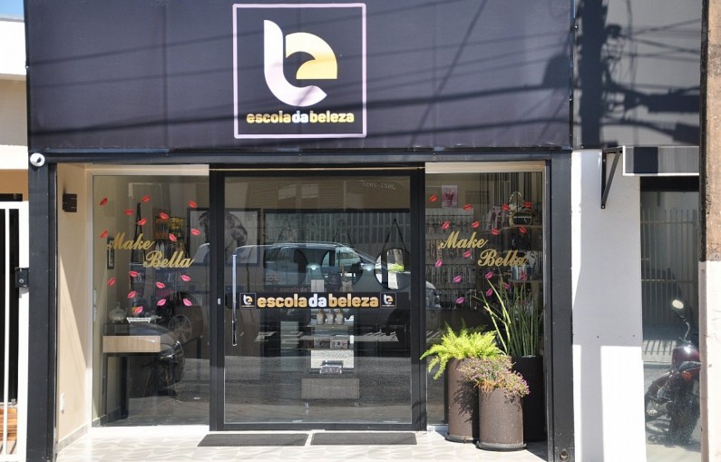 Antes e depois - Loja Make Bella